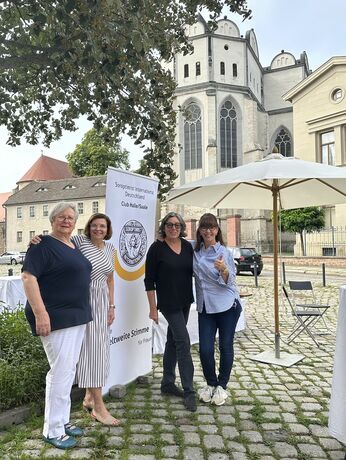 Soroptimist Halle (Saale), Benefiz-Café am Dom